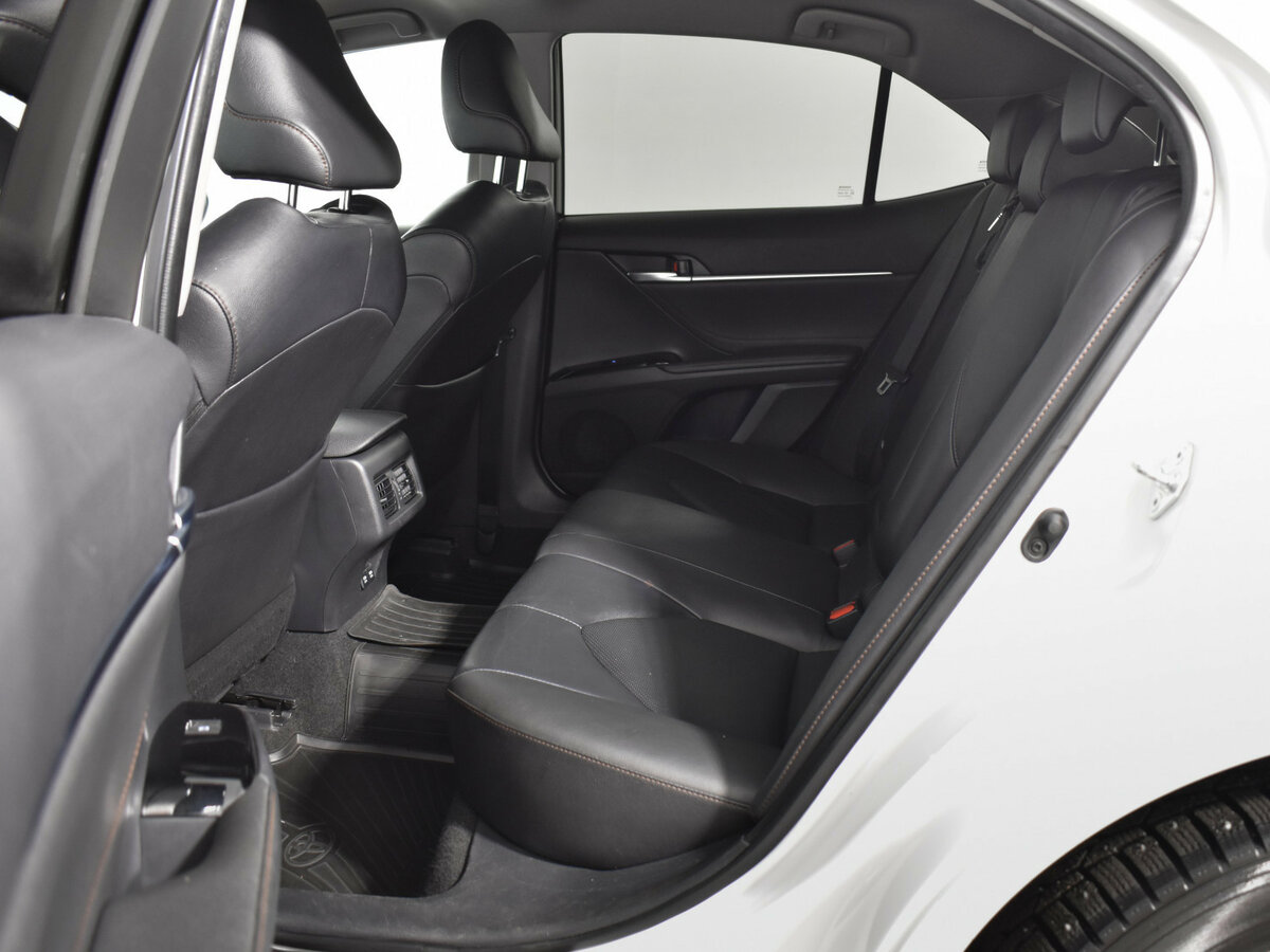 Toyota Camry VIII (XV70), 2020 Фото №10