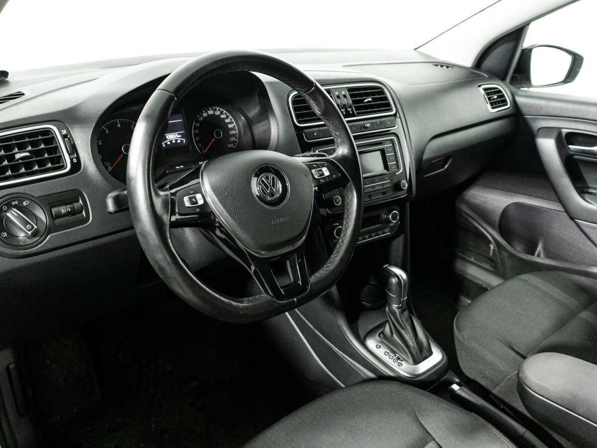 Volkswagen Polo, 2018 Фото №11