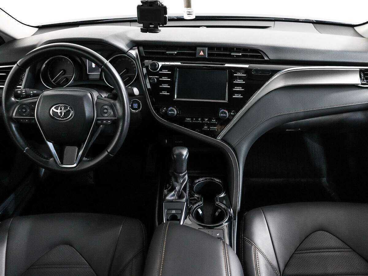 Toyota Camry, 2020 Фото №11