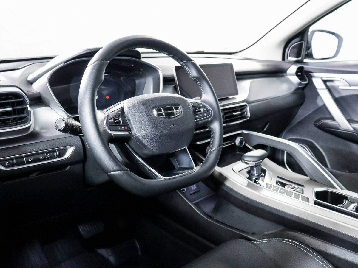 Geely Coolray, 2023 Фото №11