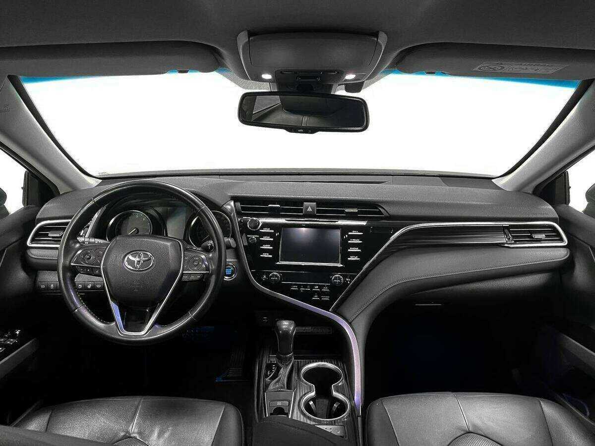 Toyota Camry, 2018 Фото №11
