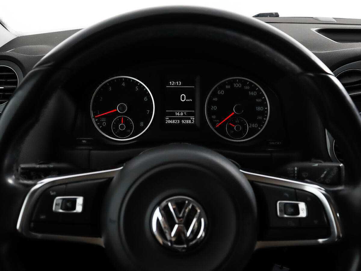 Volkswagen Tiguan, 2012 Фото №13