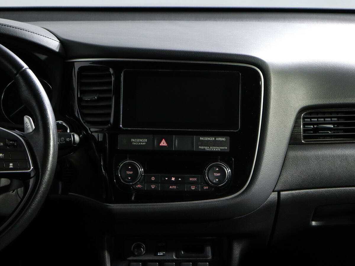 Mitsubishi Outlander, 2018 Фото №11