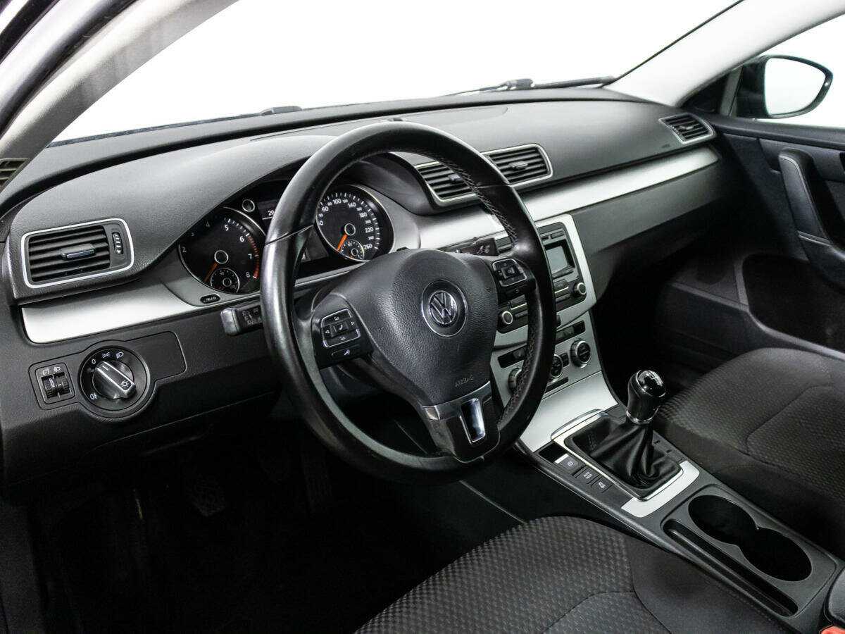 Volkswagen Passat, 2013 Фото №11