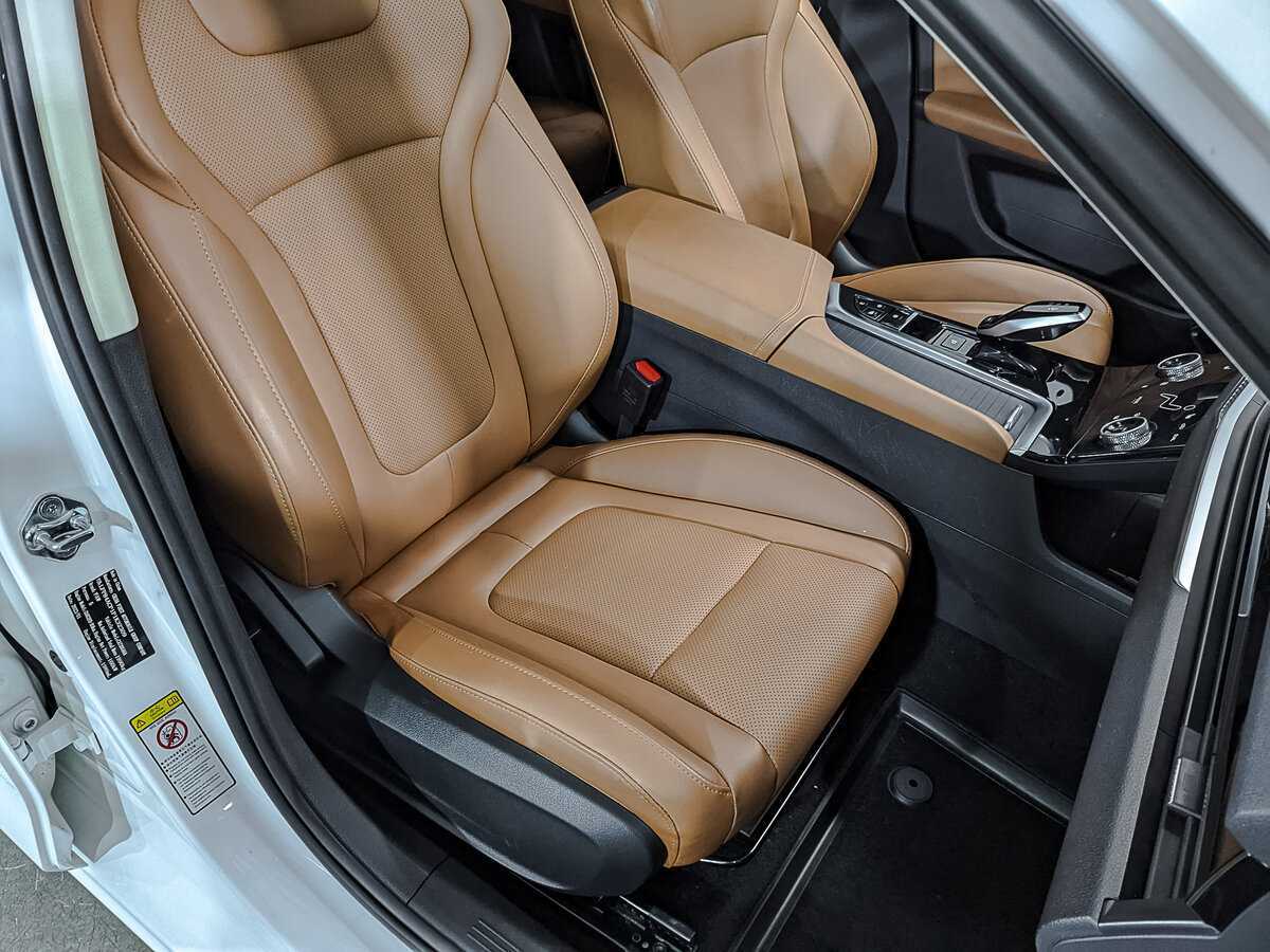 FAW Bestune B70, 2023 Фото №21