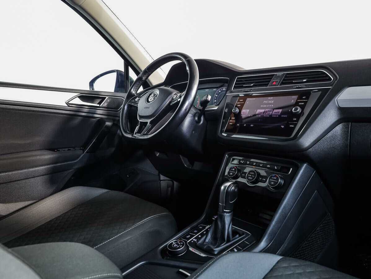 Volkswagen Tiguan, 2017 Фото №8