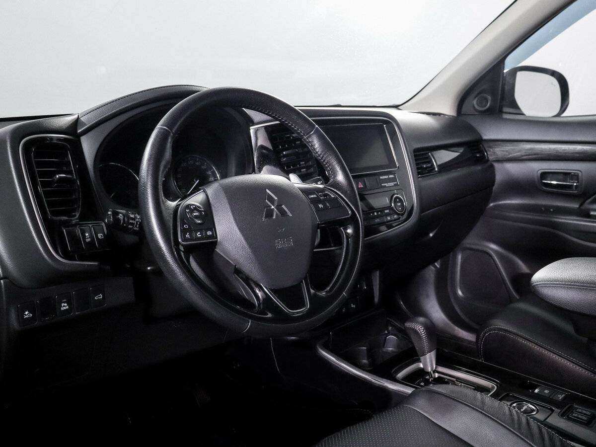 Mitsubishi Outlander III Рестайлинг 2, 2018 Фото №10