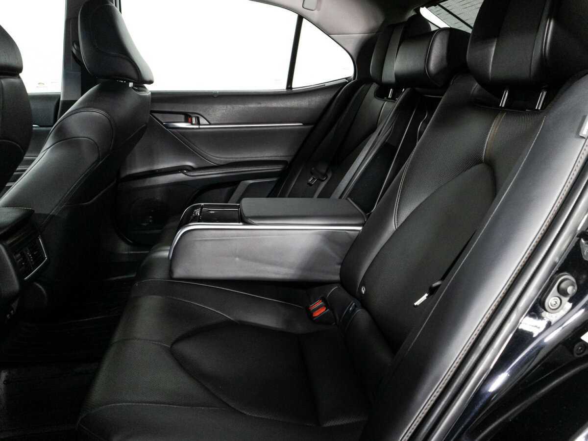 Toyota Camry, 2018 Фото №10