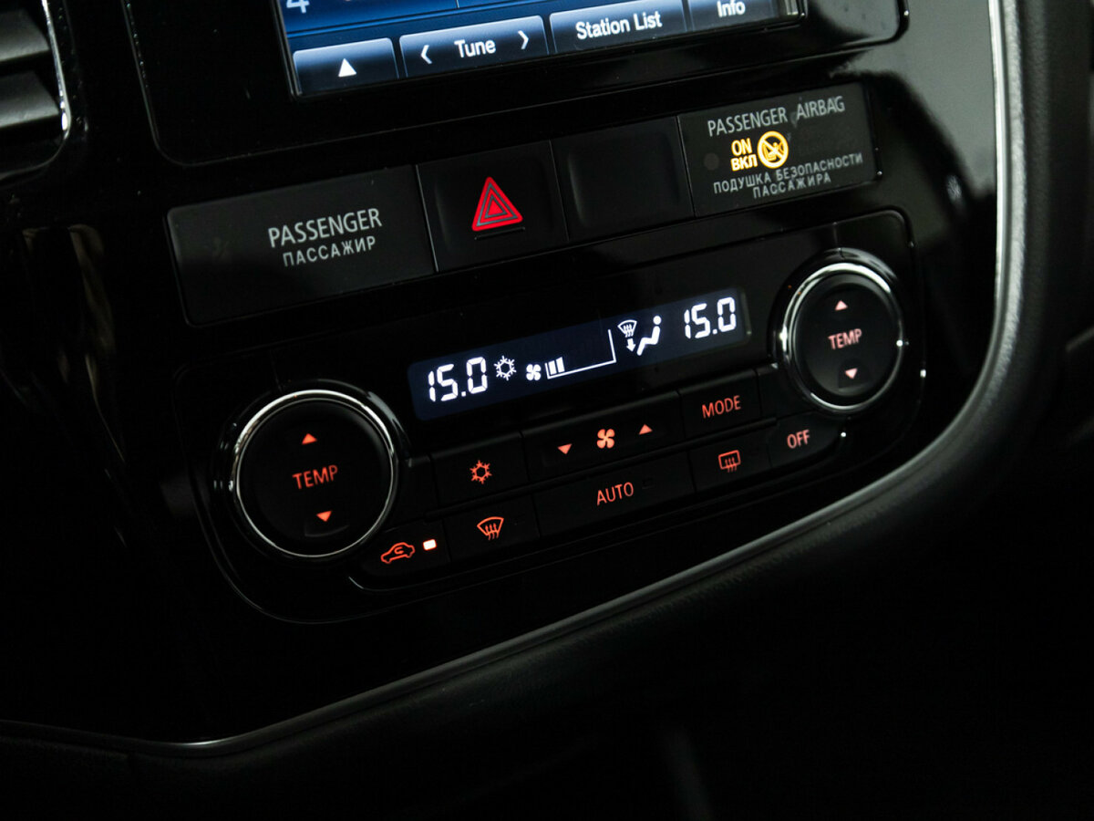 Mitsubishi Outlander III Рестайлинг 2, 2016 Фото №16
