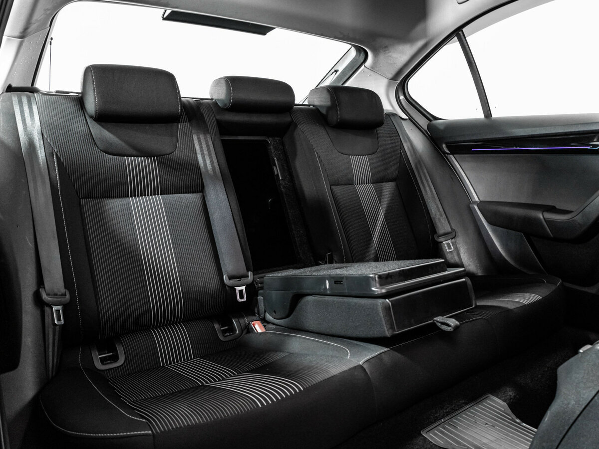 Skoda Octavia III (A7) Рестайлинг, 2019 Фото №18