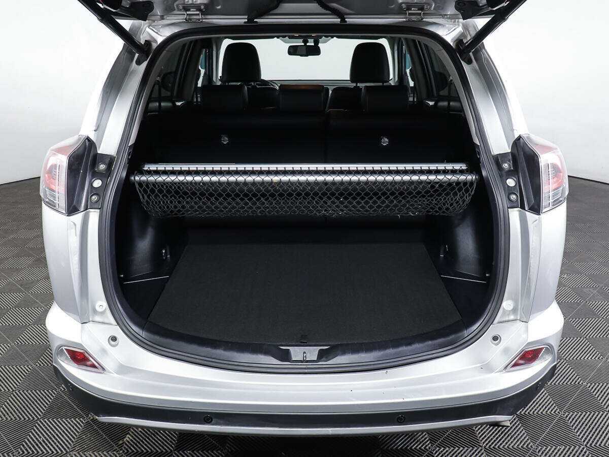 Toyota RAV4, 2019 Фото №10