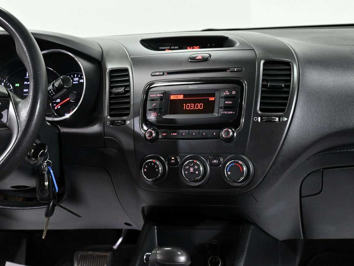 Kia Cerato, 2019 Фото №8