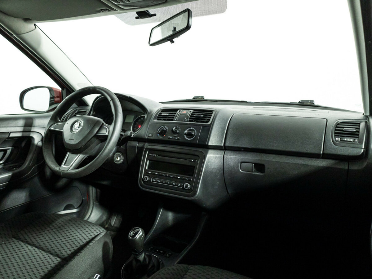Skoda Fabia II Рестайлинг, 2014 Фото №7