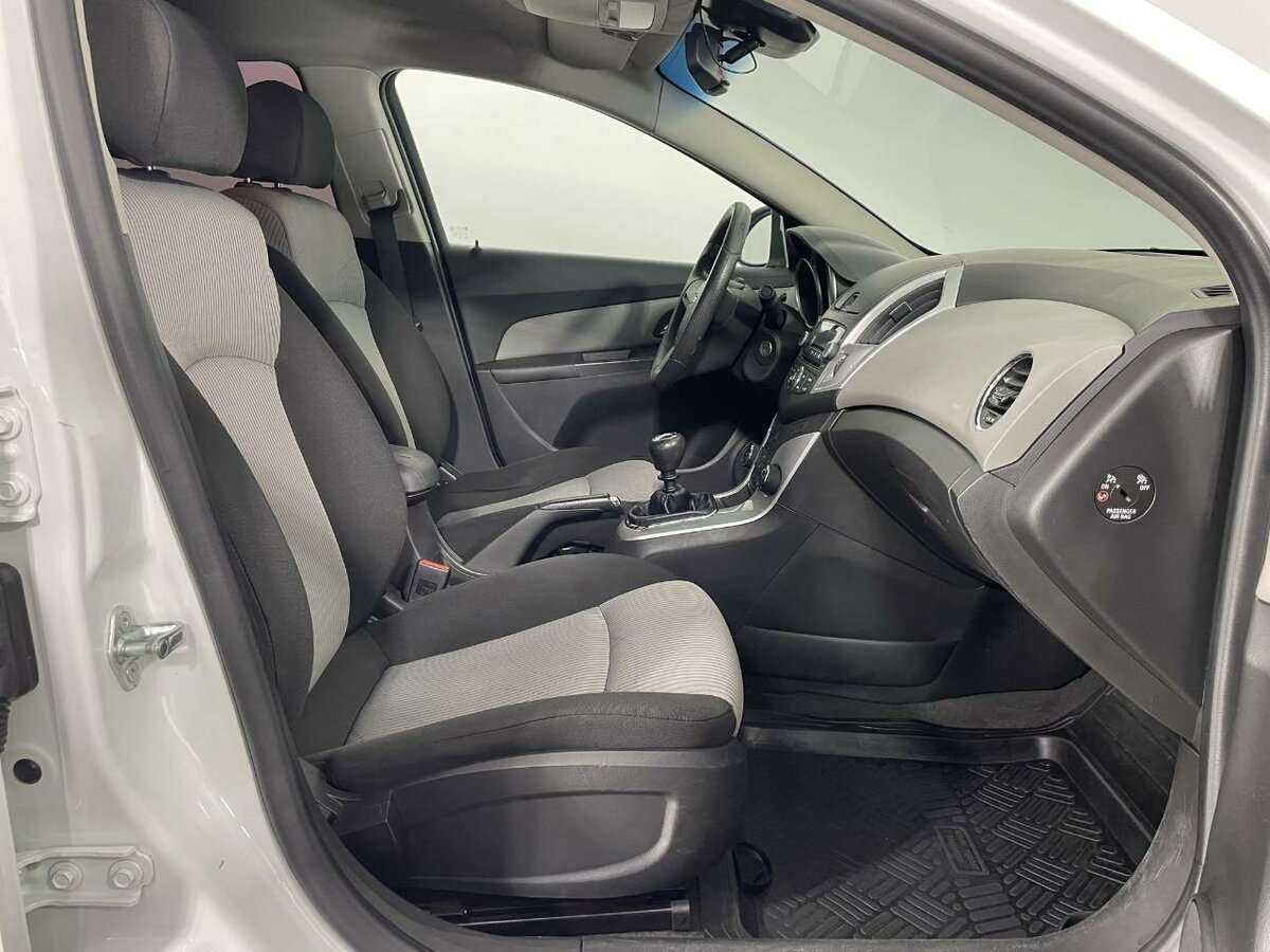 Chevrolet Cruze, 2014 Фото №14