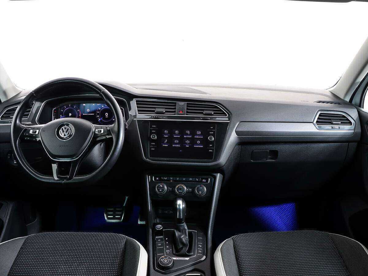 Volkswagen Tiguan, 2020 Фото №8