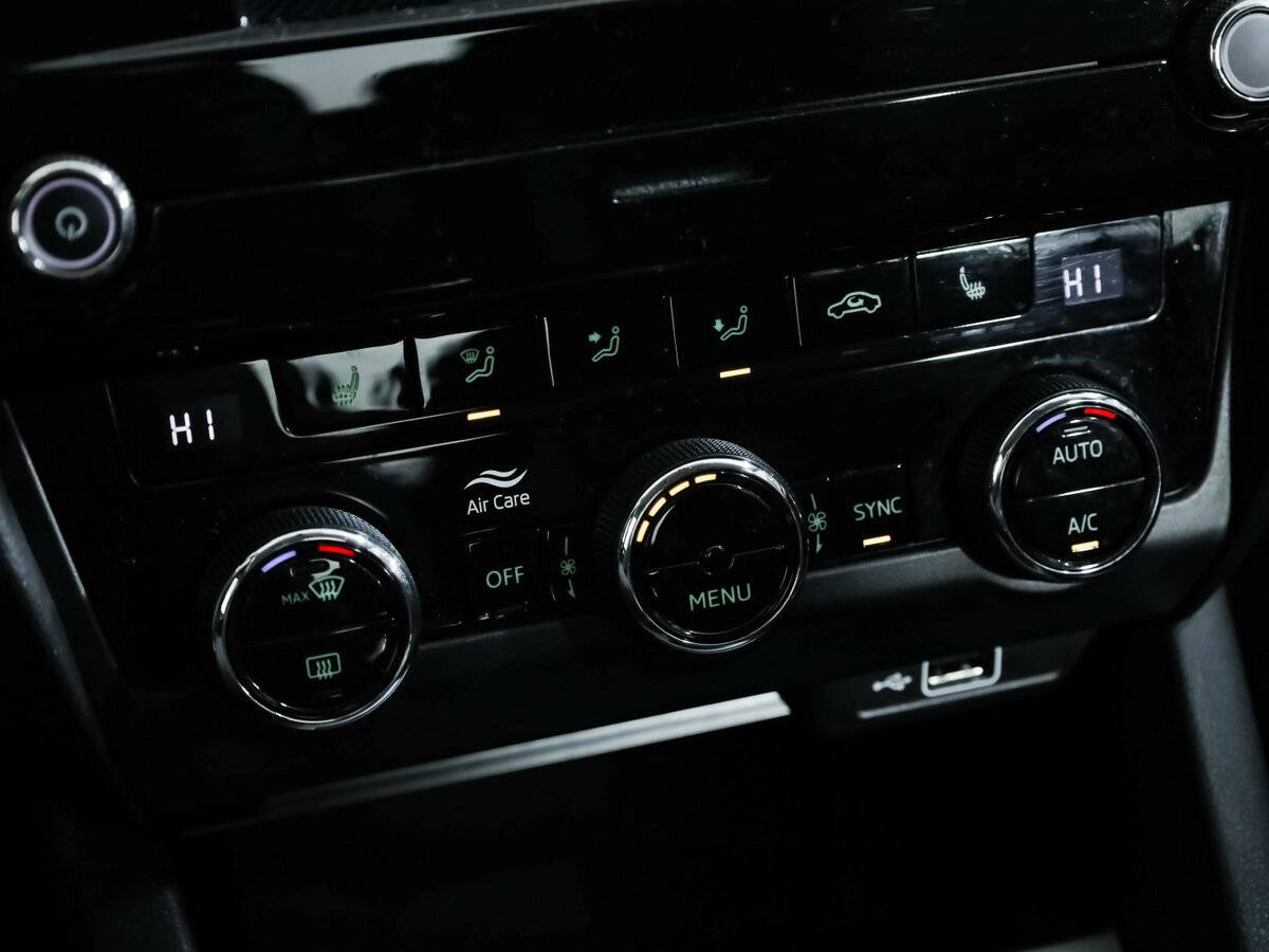 Skoda Octavia III (A7) Рестайлинг, 2020 Фото №16