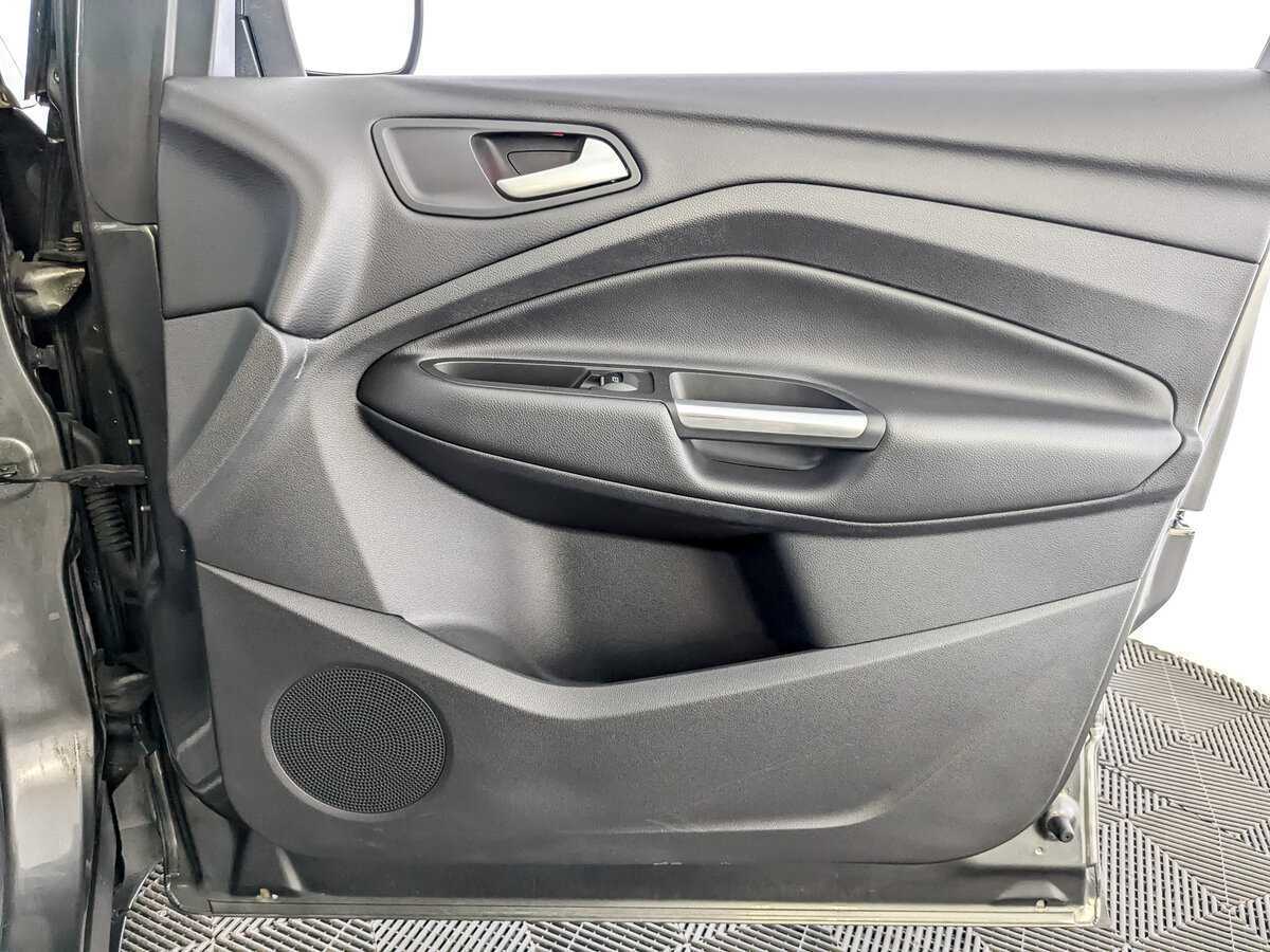 Ford Kuga, 2017 Фото №21