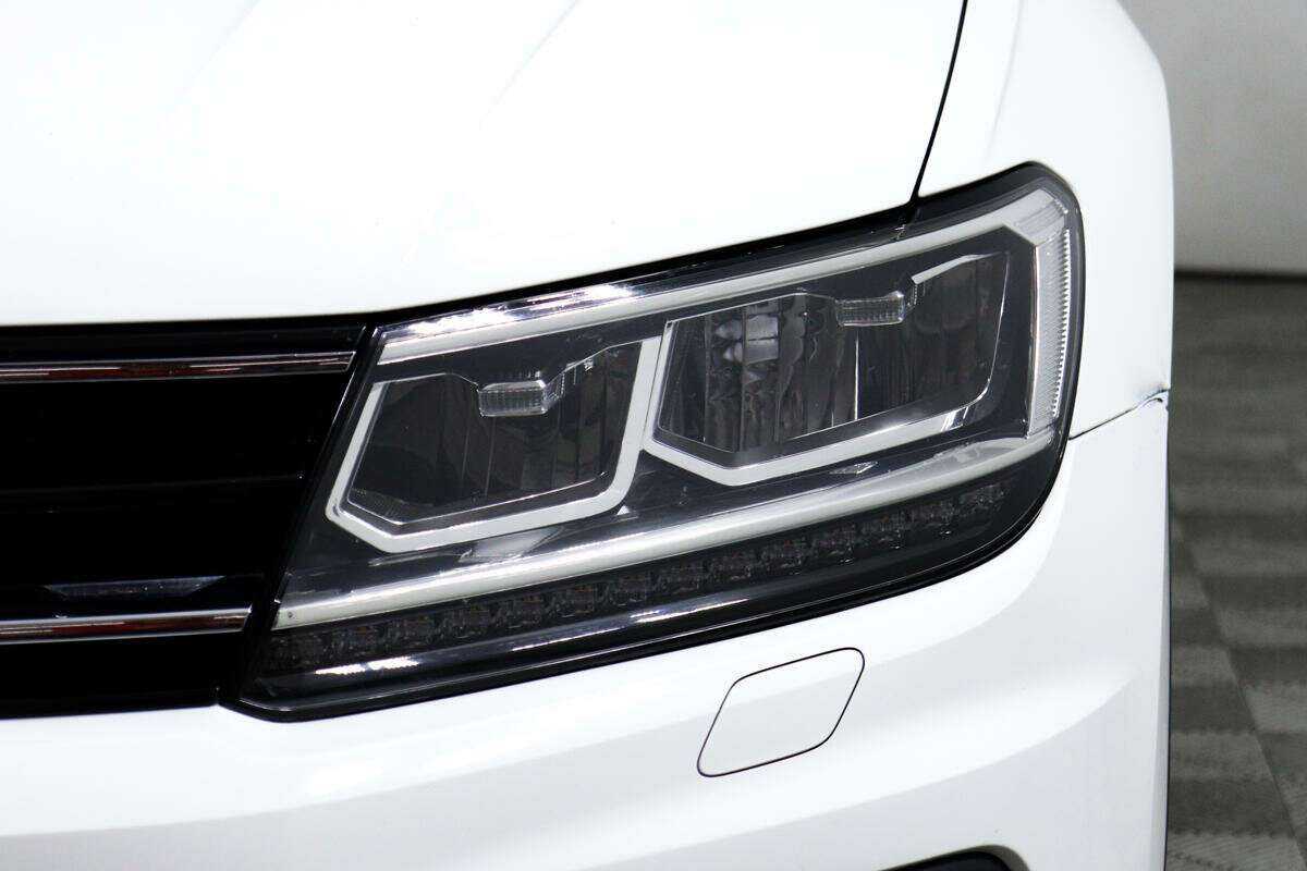 Volkswagen Tiguan, 2020 Фото №15