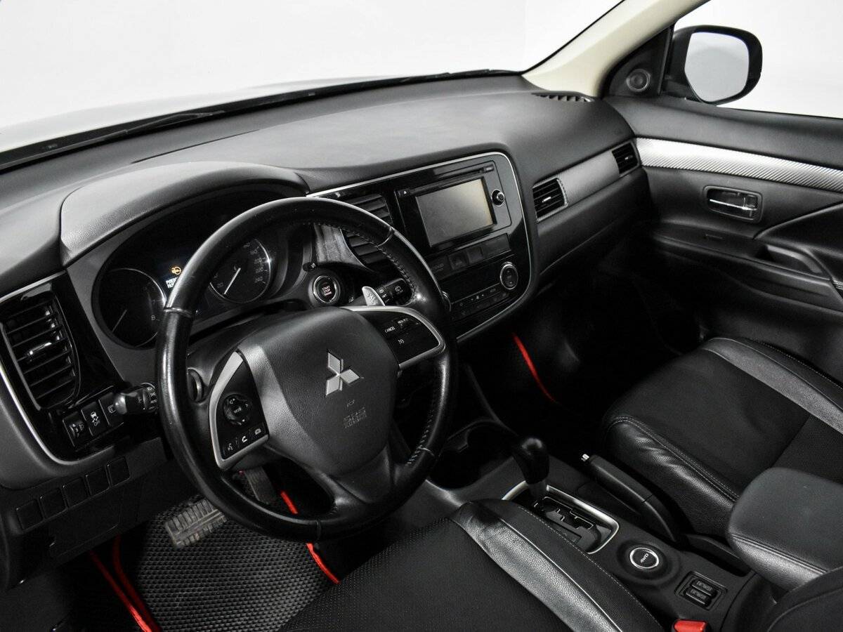 Mitsubishi Outlander, 2014 Фото №7