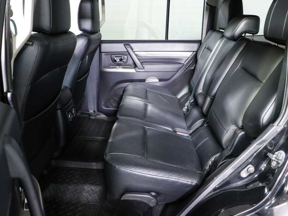 Mitsubishi Pajero, 2012 Фото №8