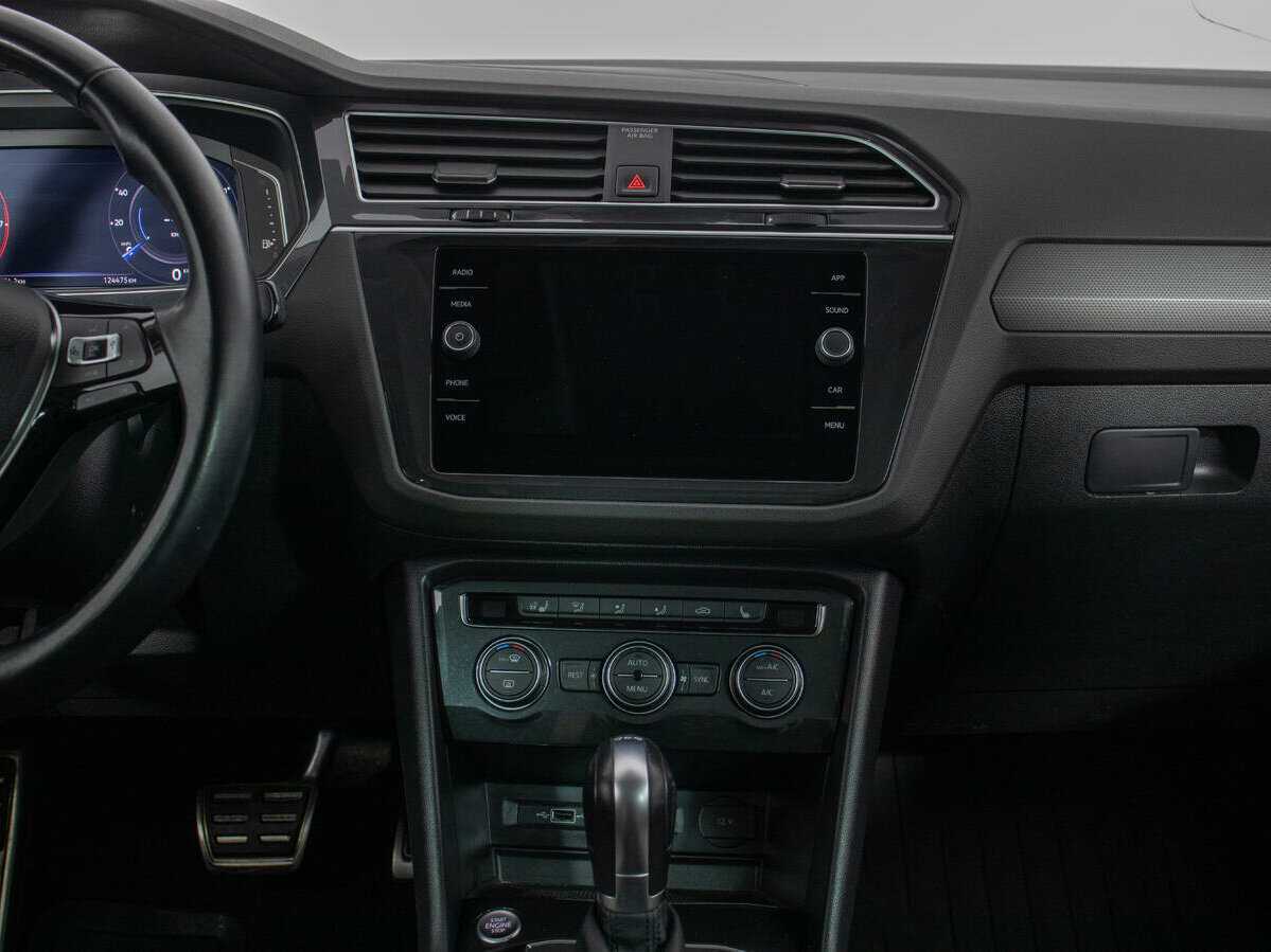 Volkswagen Tiguan, 2019 Фото №14