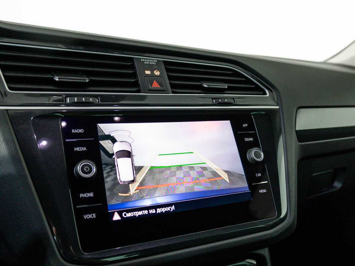 Volkswagen Tiguan, 2019 Фото №17
