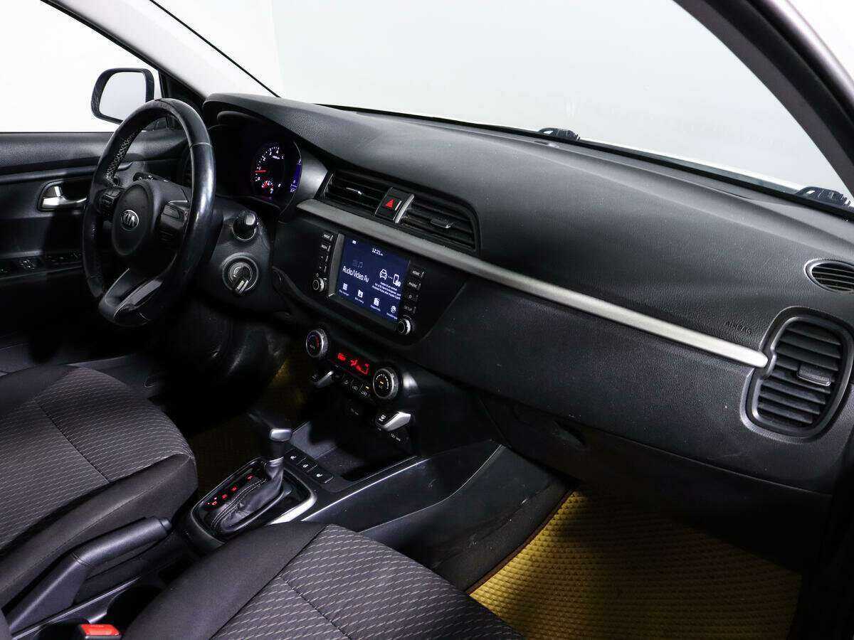 Kia Rio X-Line, 2018 Фото №8