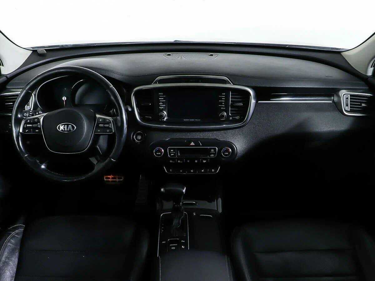 Kia Sorento, 2018 Фото №12