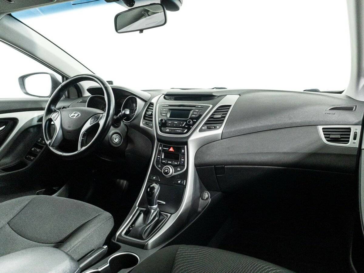 Hyundai Elantra, 2015 Фото №9
