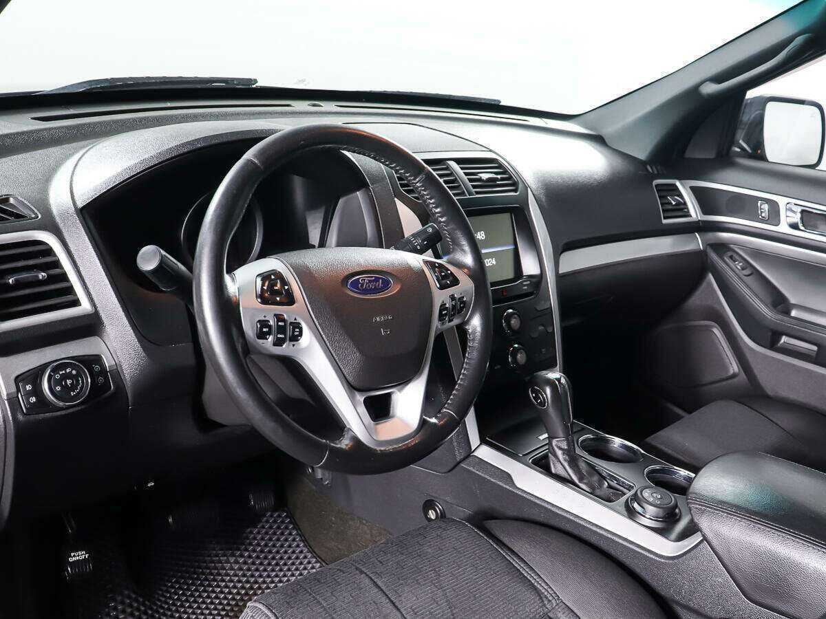 Ford Explorer, 2013 Фото №13