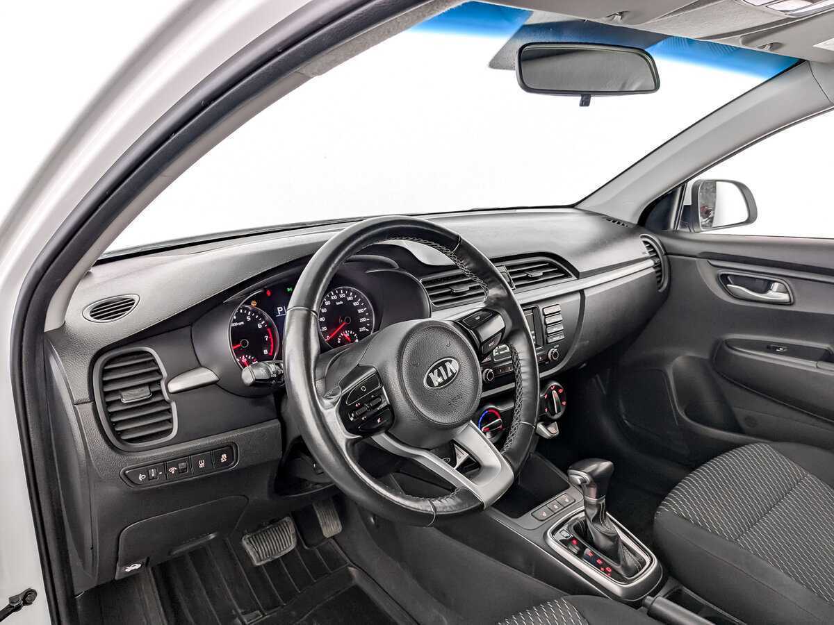 Kia Rio X-Line, 2019 Фото №16
