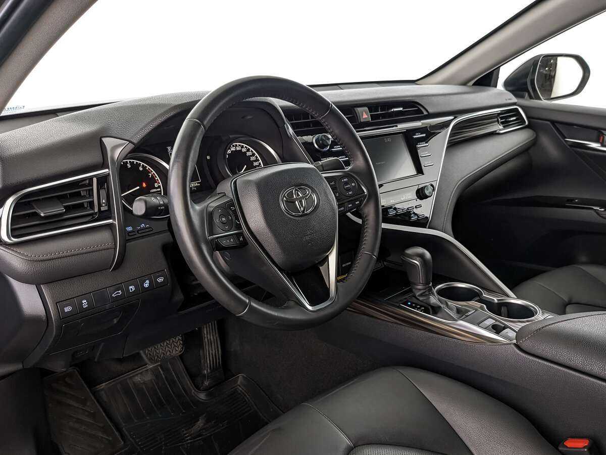 Toyota Camry, 2018 Фото №11