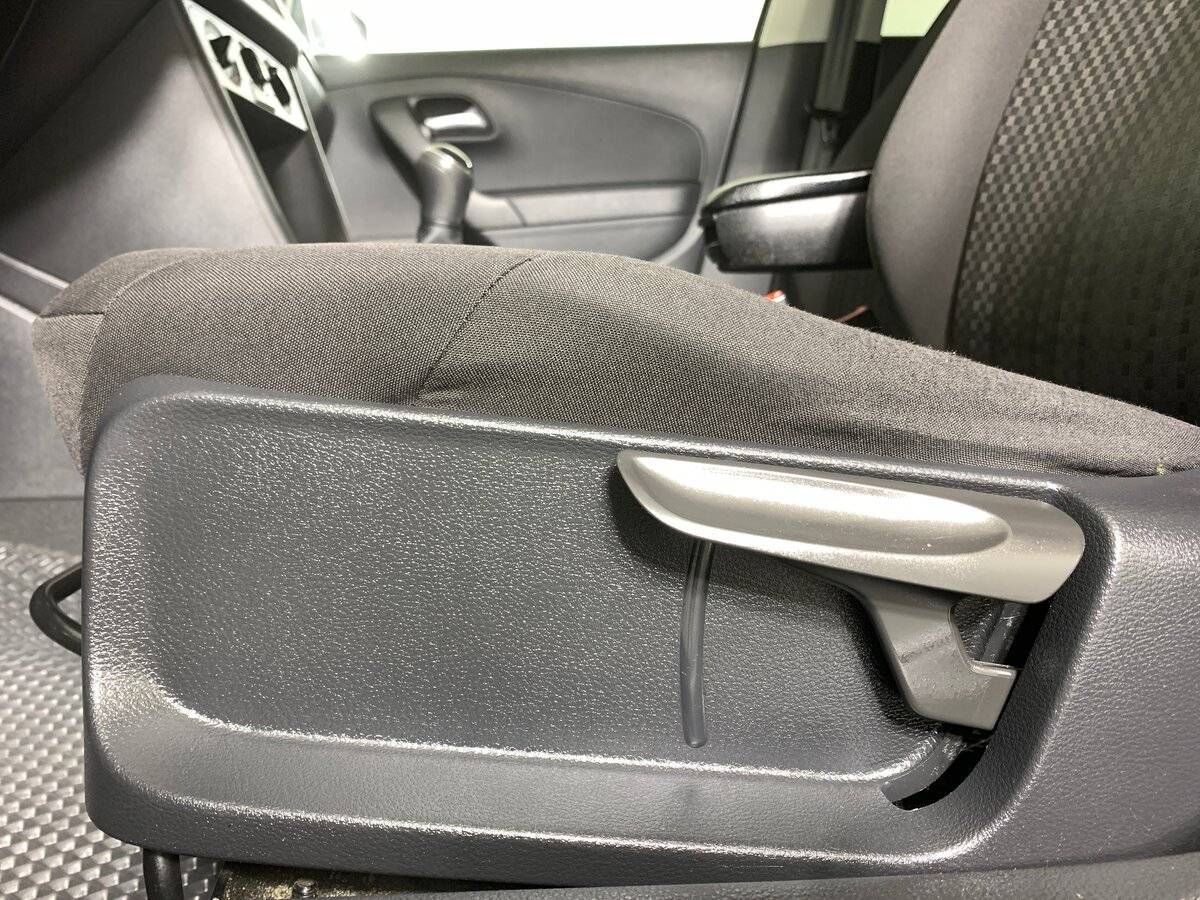 Volkswagen Polo, 2018 Фото №15