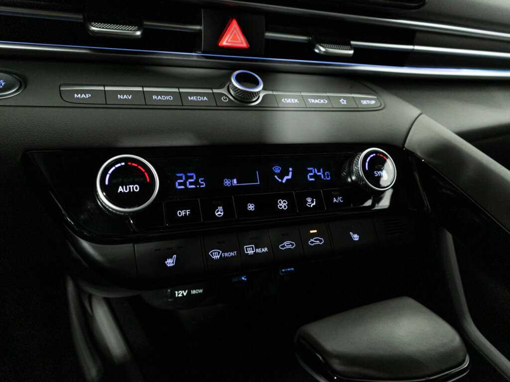 Hyundai Elantra, 2021 Фото №20