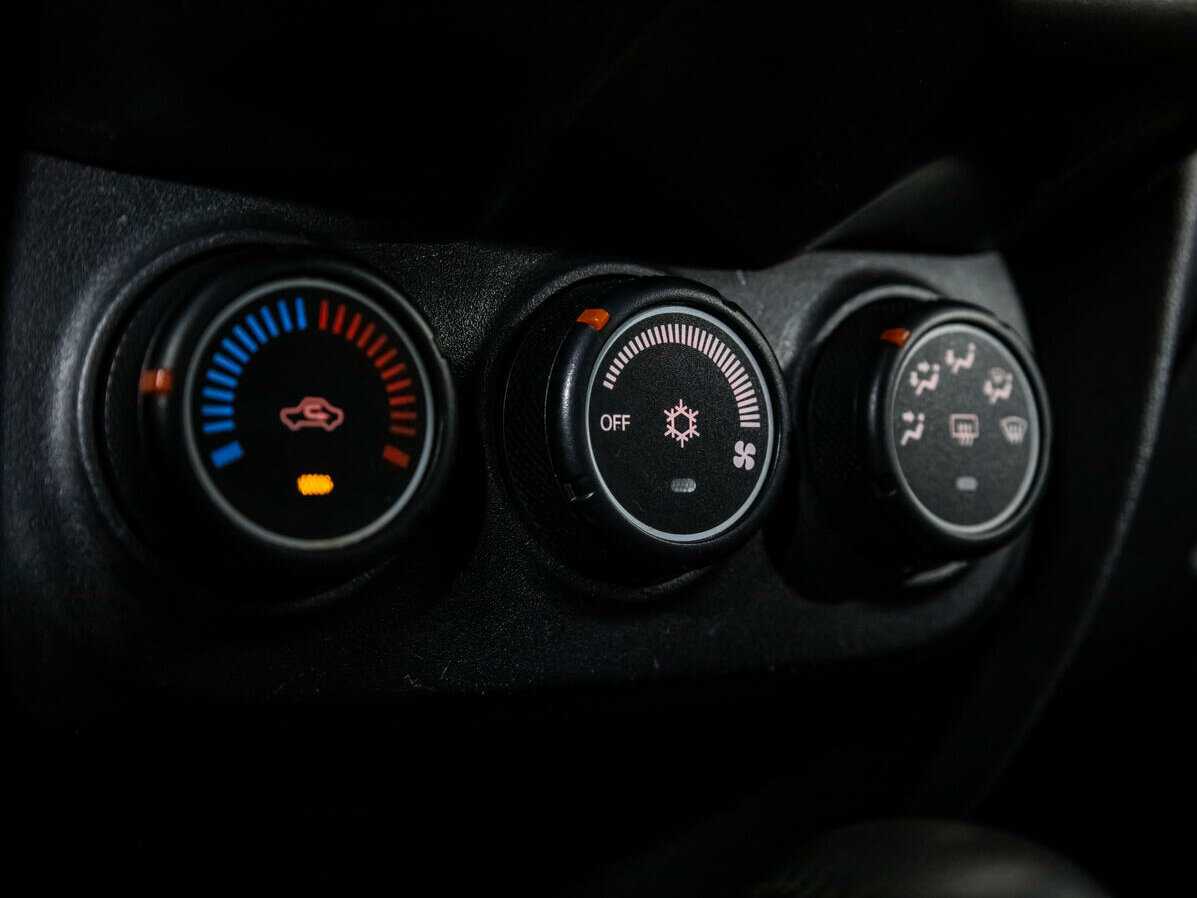 Mitsubishi ASX, 2012 Фото №15