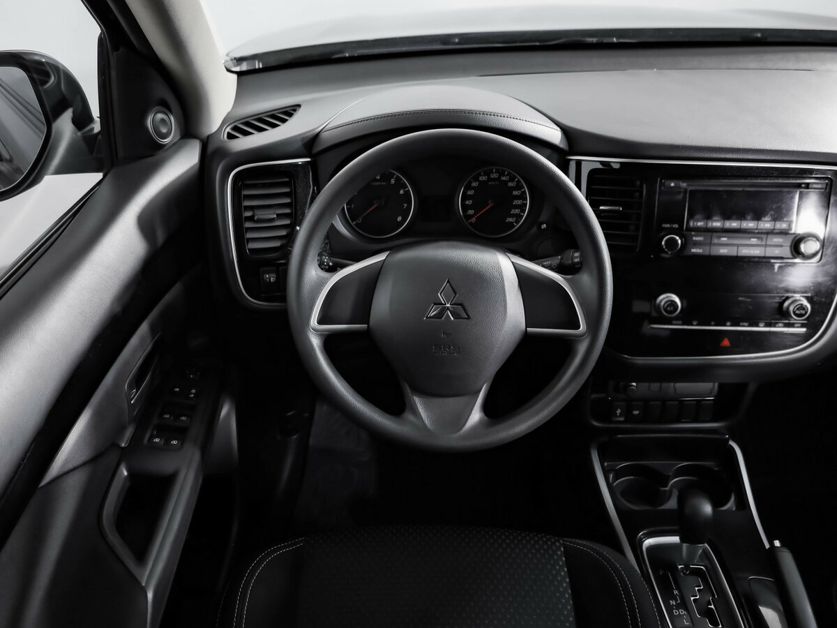 Mitsubishi Outlander III Рестайлинг 3, 2020 Фото №10