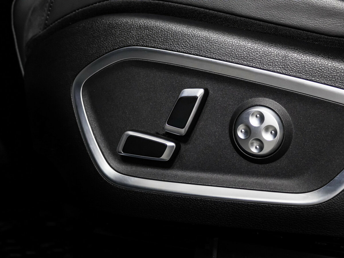 Geely Tugella I Рестайлинг, 2022 Фото №18