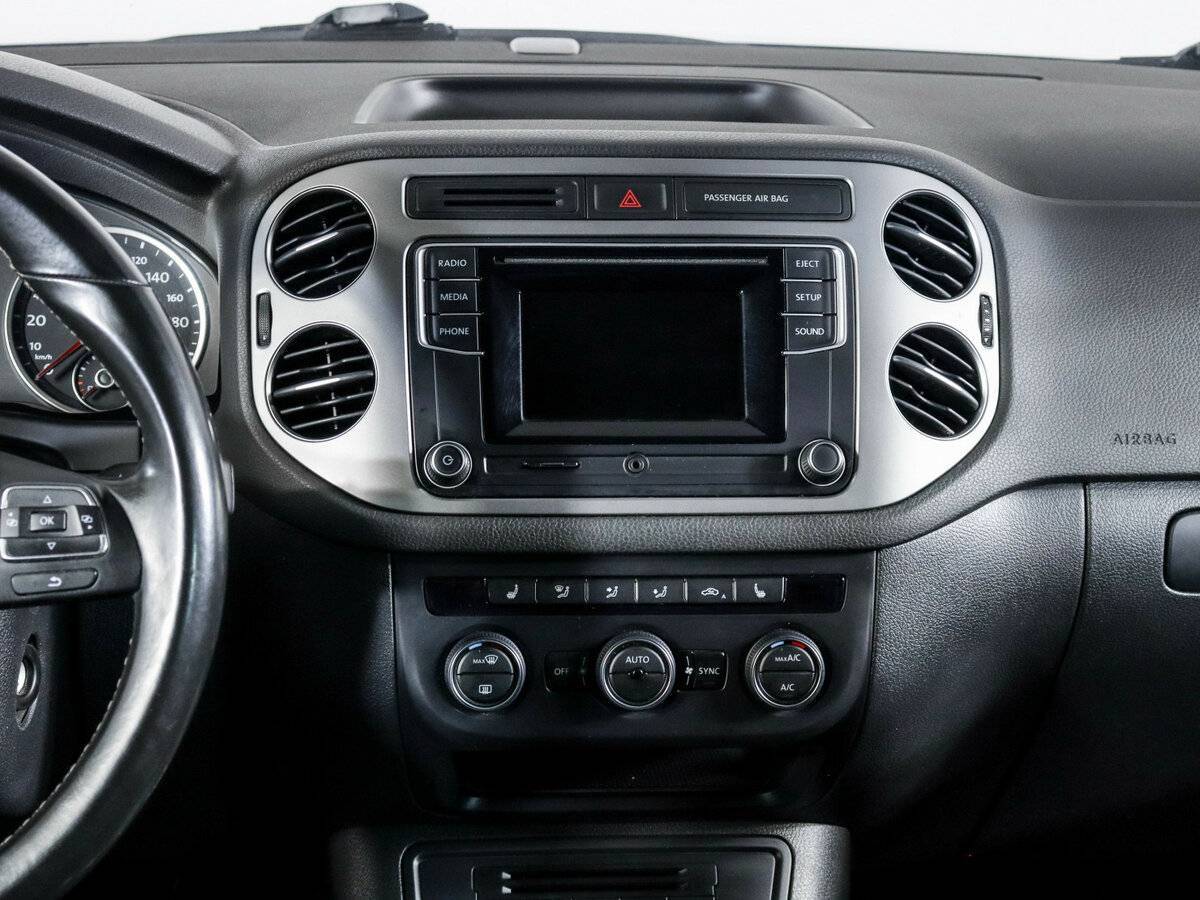 Volkswagen Tiguan, 2016 Фото №10