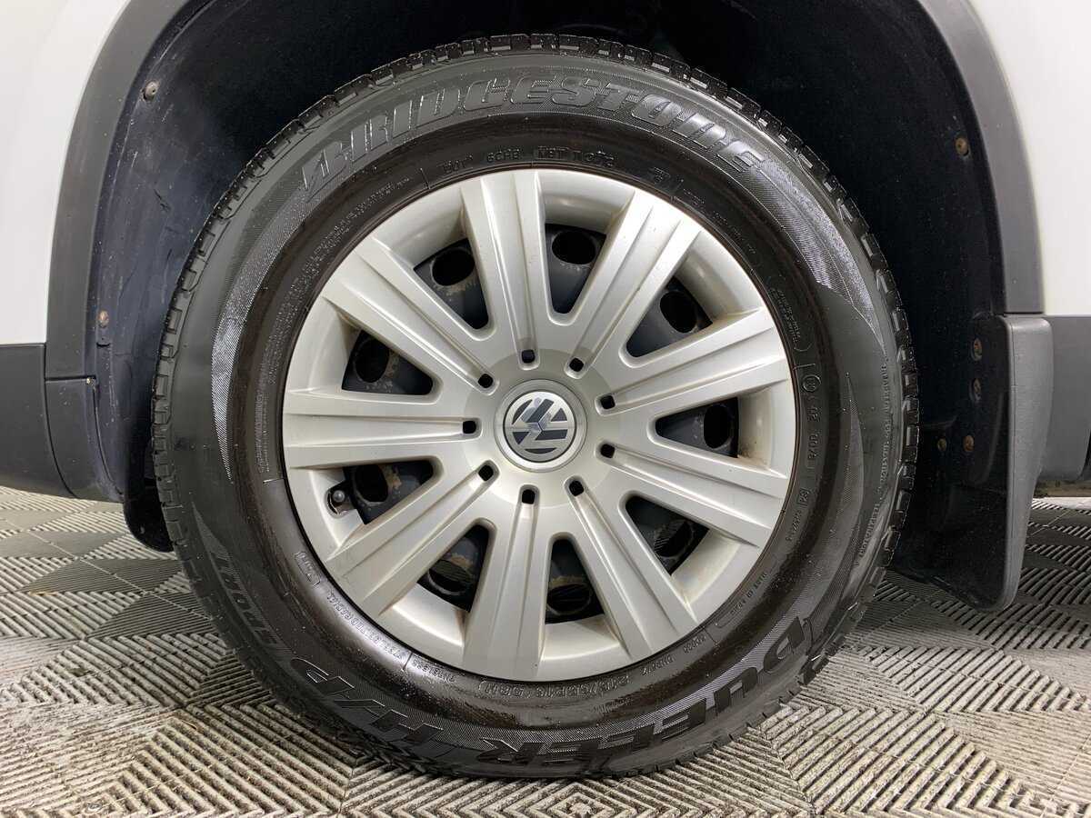 Volkswagen Tiguan, 2015 Фото №9