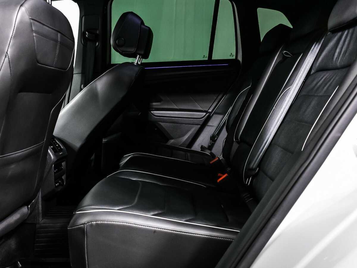 Volkswagen Tiguan, 2020 Фото №13