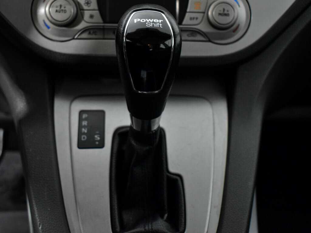 Ford Kuga, 2012 Фото №11