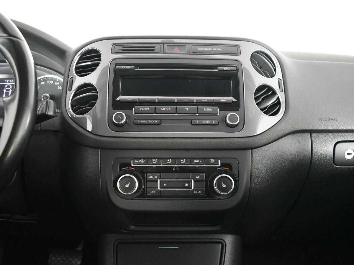 Volkswagen Tiguan, 2012 Фото №12