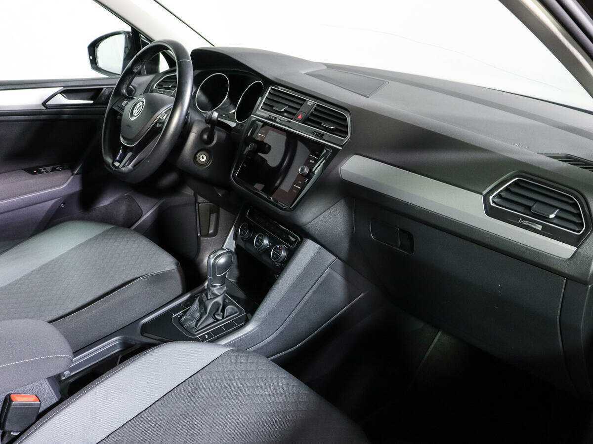 Volkswagen Tiguan L, 2019 Фото №7
