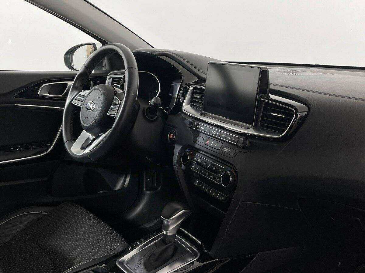 Kia Ceed, 2018 Фото №9