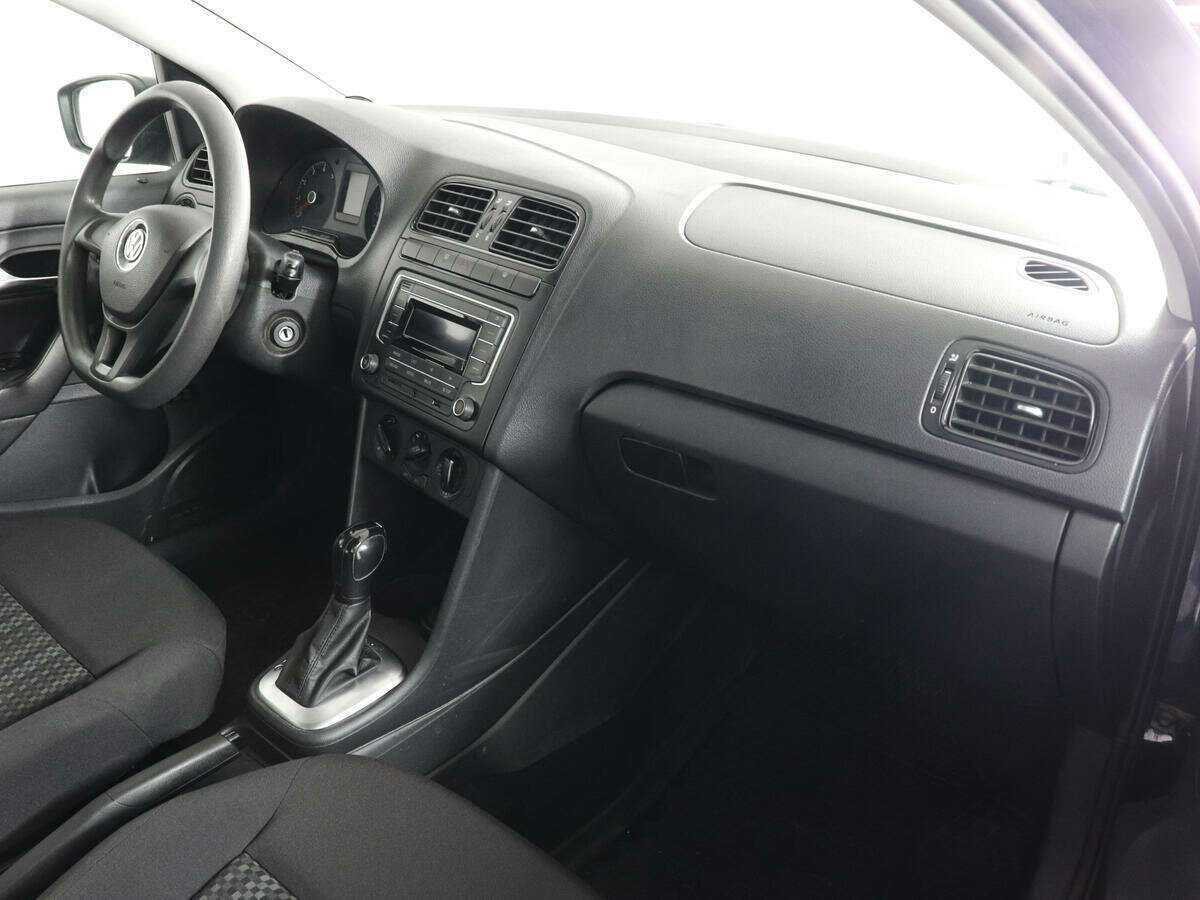 Volkswagen Polo, 2017 Фото №10