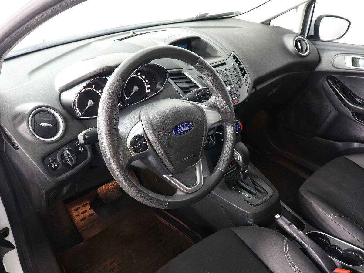 Ford Fiesta, 2016 Фото №7