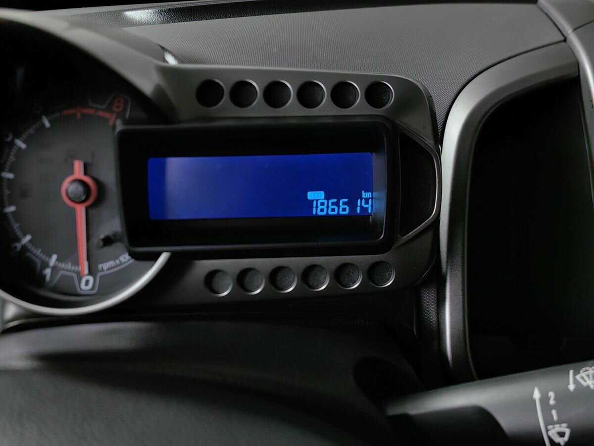 Chevrolet Aveo, 2012 Фото №16