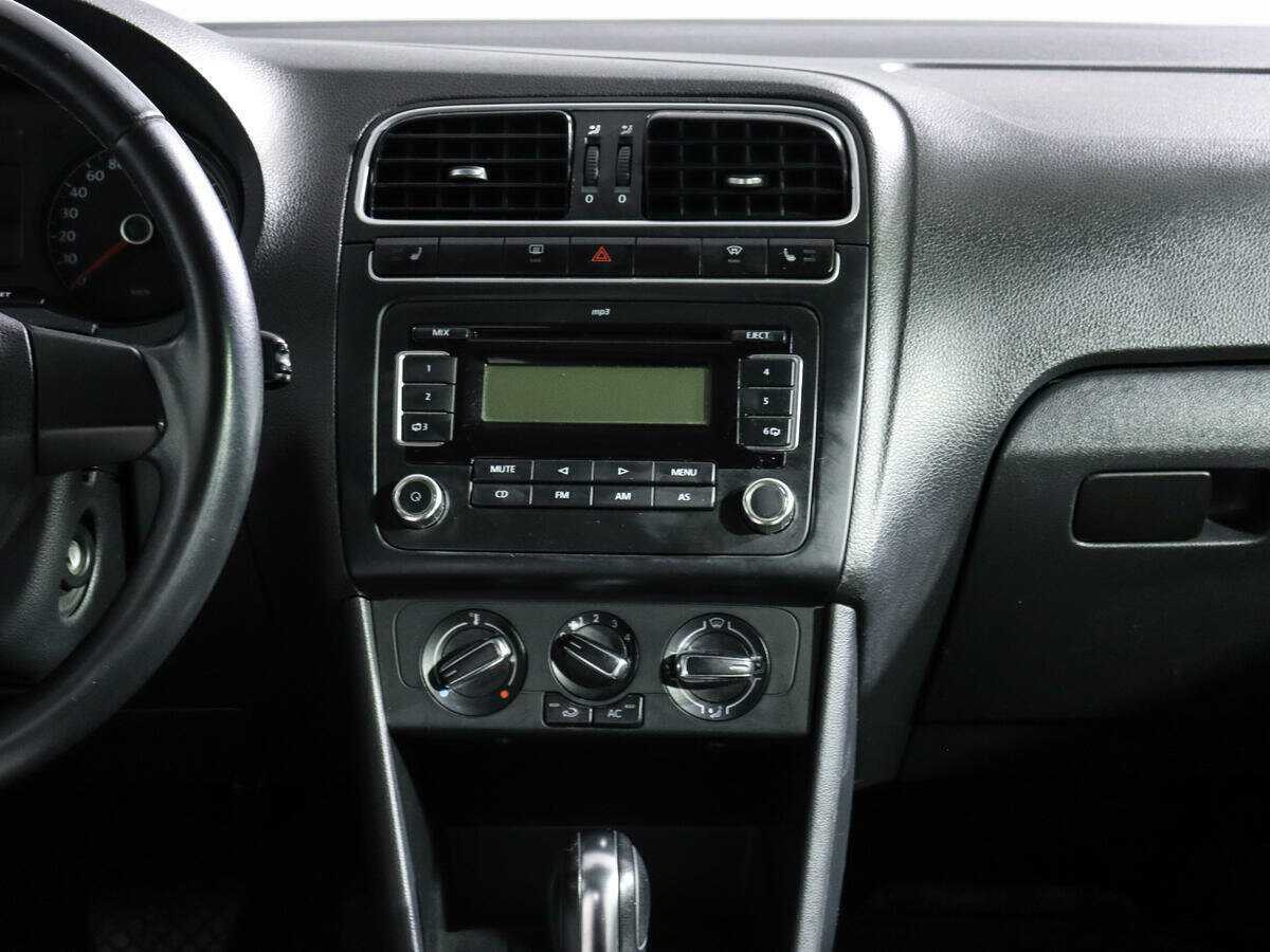 Volkswagen Polo, 2012 Фото №13