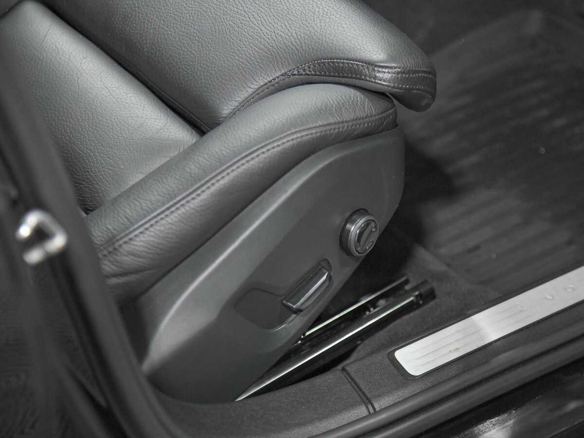 Volvo V60, 2020 Фото №16