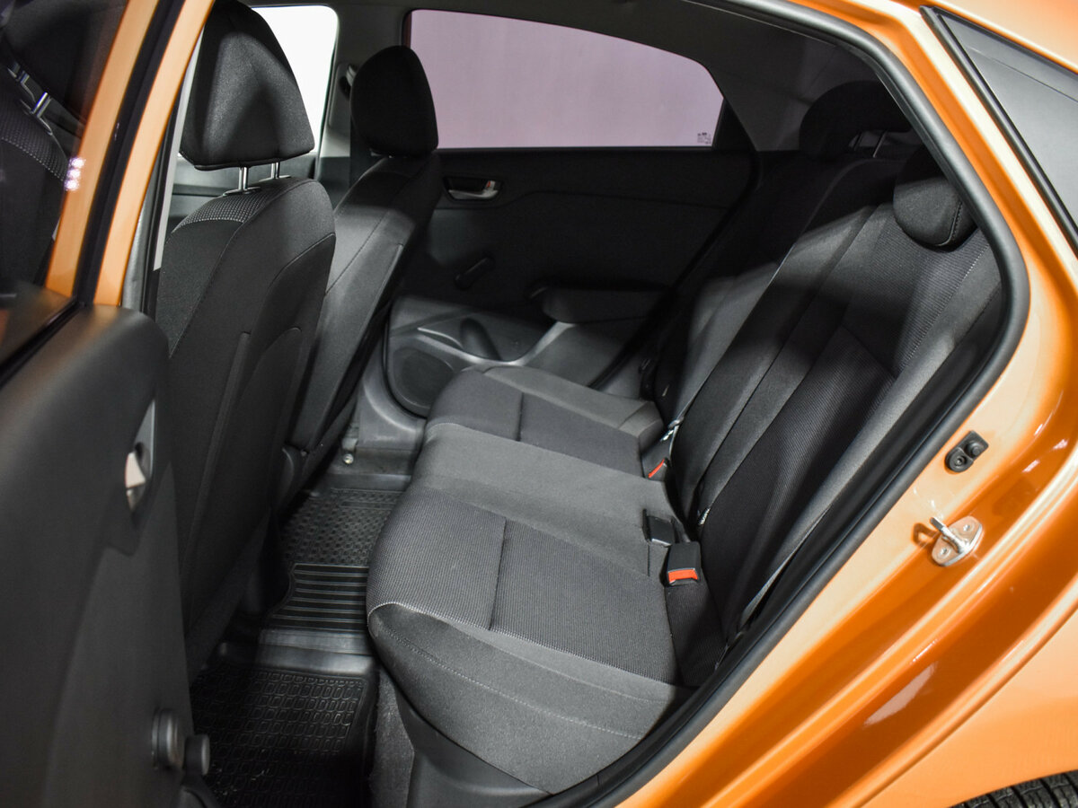 Hyundai Solaris II, 2017 Фото №11
